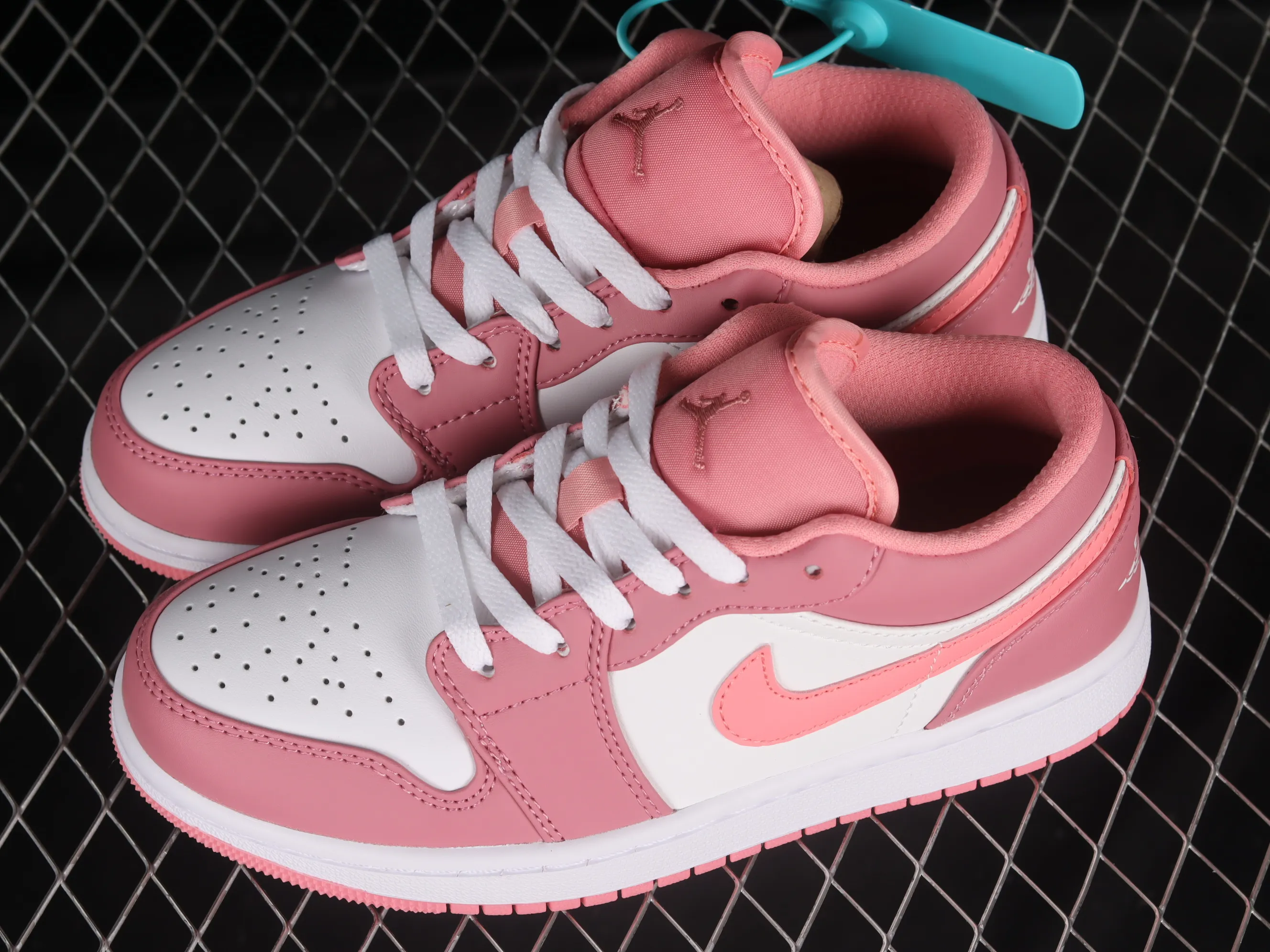 All categories Air Jordan Jordan series basketball shoes Air Jordan 1 Low Z version Air Jordan 1 Low "Desert Berry" AJ1 Joe 1 pink and white low-top cultural basketball shoes 553560-616